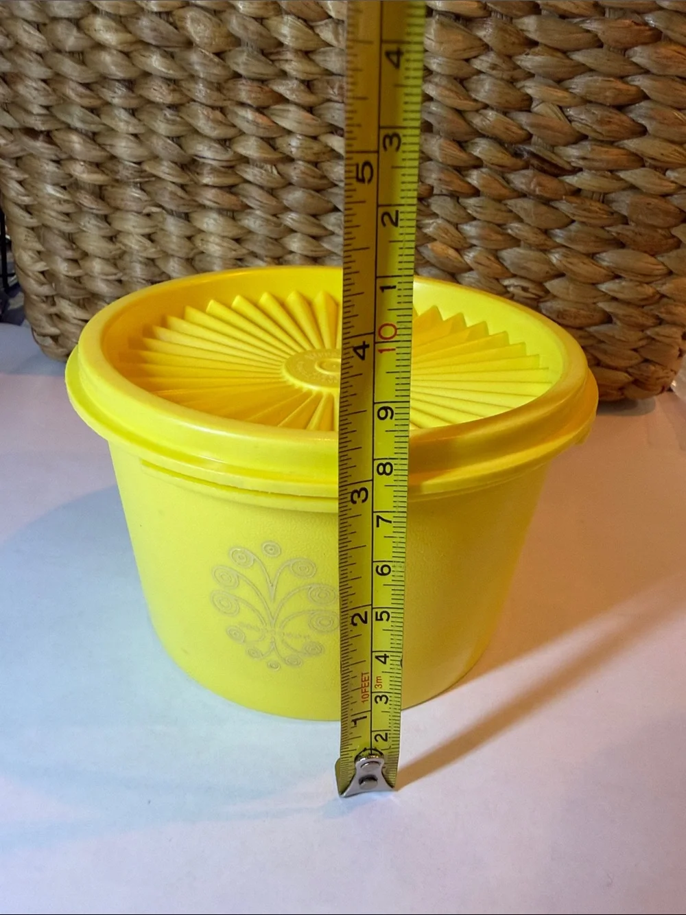 Tupperware set bright
